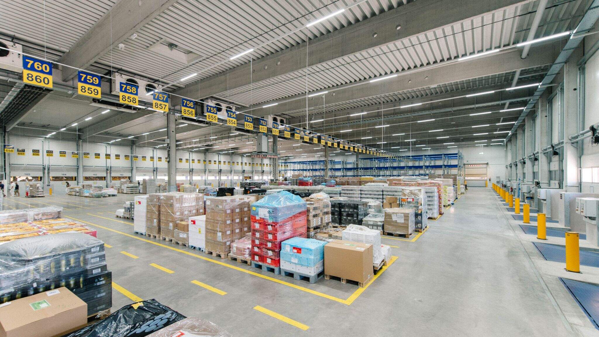 Le terminal de transit Food Logistics &agrave; Fribourg / Photo: Johannes Meger