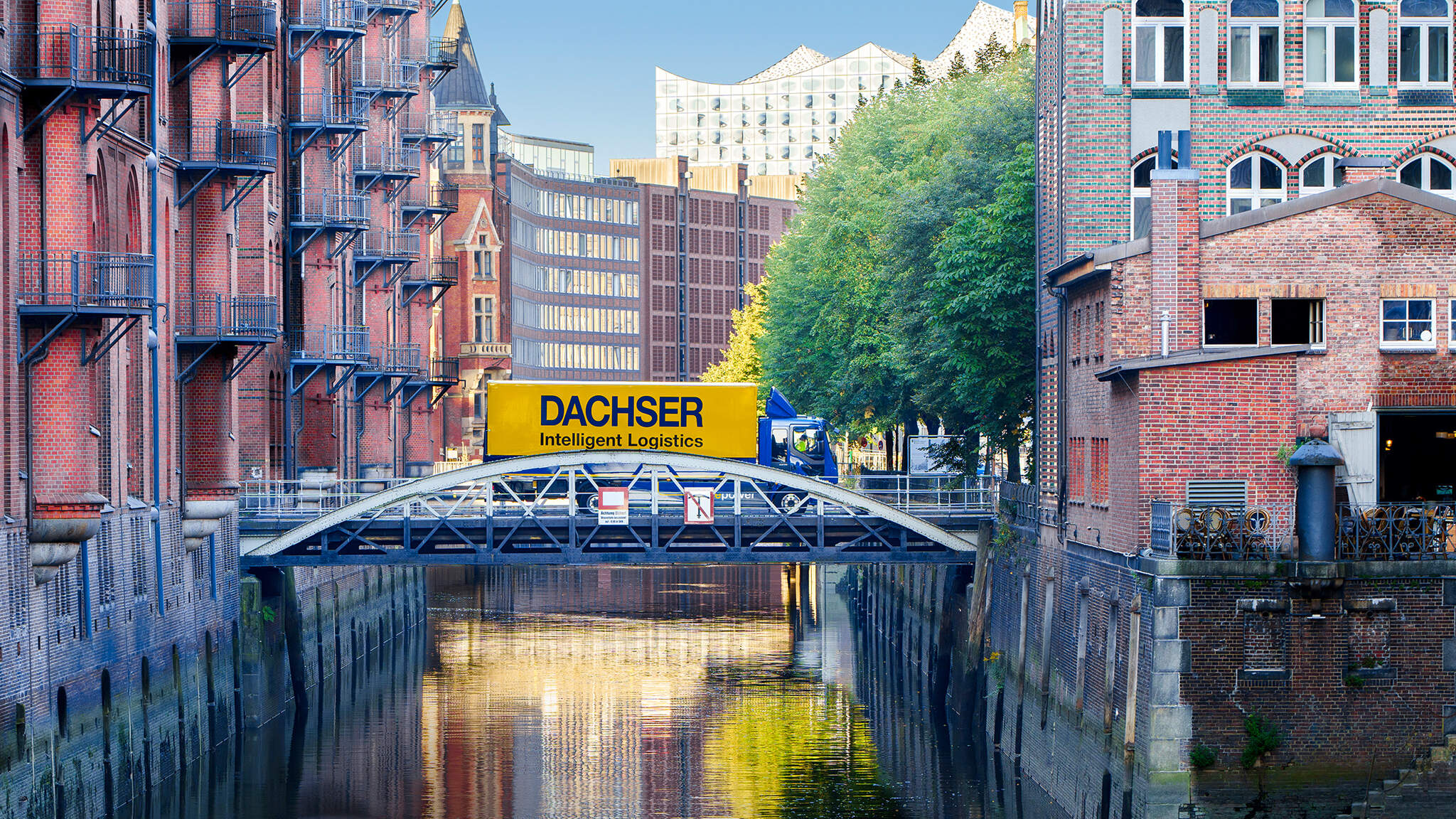 Avec son programme stratégique DACHSER Climate Protection, DACHSER a posé les bases pour l'avenir. Avec son programme stratégique DACHSER Climate Protection, DACHSER a posé les bases pour l'avenir.